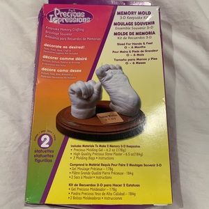 Keepsake 3-D mold for infants